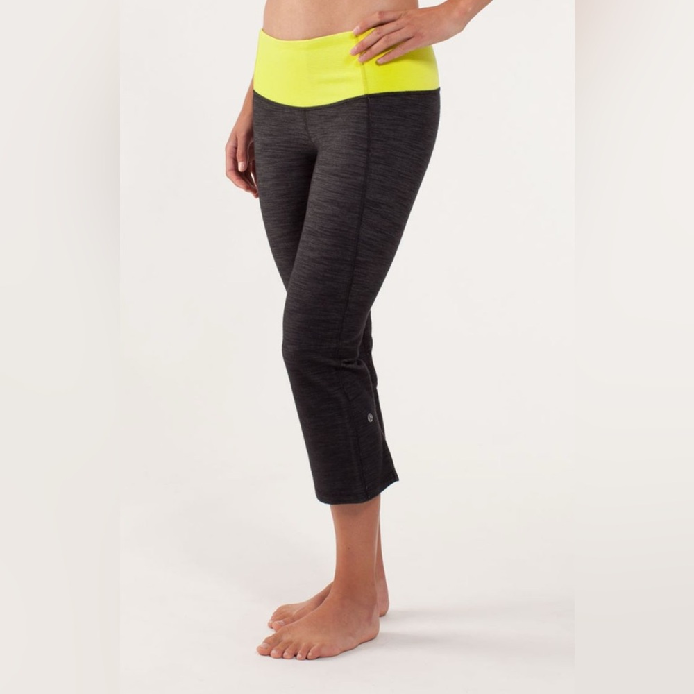 Lululemon Gather & Crow activewear cropped leggings for women vintage Sz 8